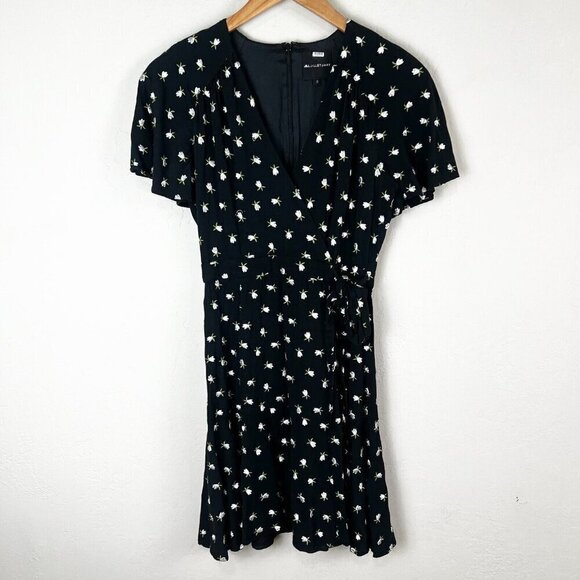 Jill Jill Stuart Black Floral Embroidered Faux Wrap Short Sleeve Dress Size 0‎ - Picture 1 of 11